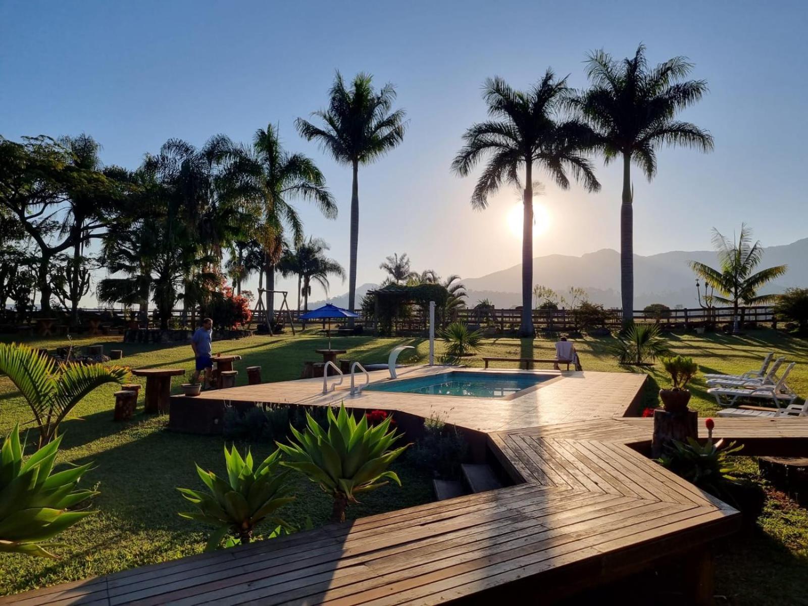 Contempla Joanopolis Hotel Екстериор снимка
